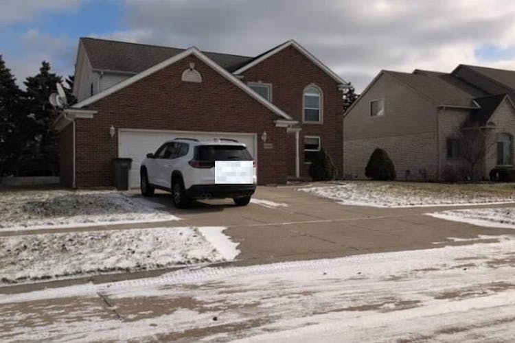 41664 Stonehenge Manor Dr Clinton Twp, MI 48038, Macomb County