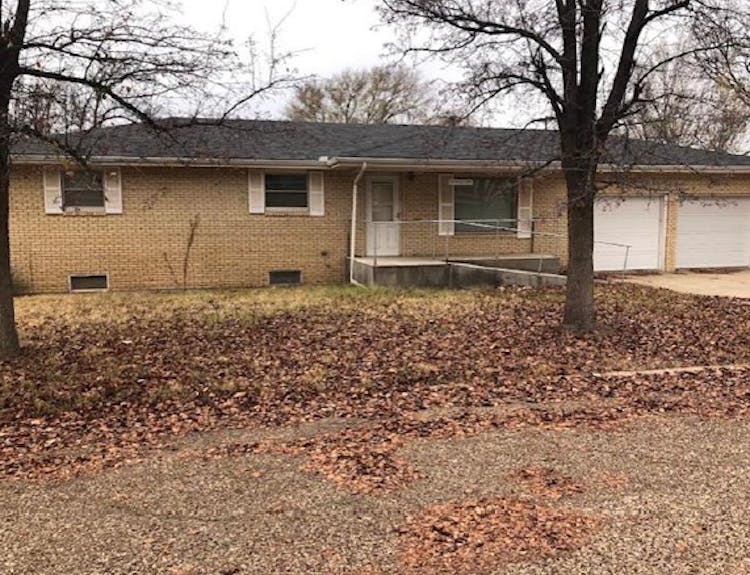 15 Hilltop St Elkhart, KS 67950, Morton County