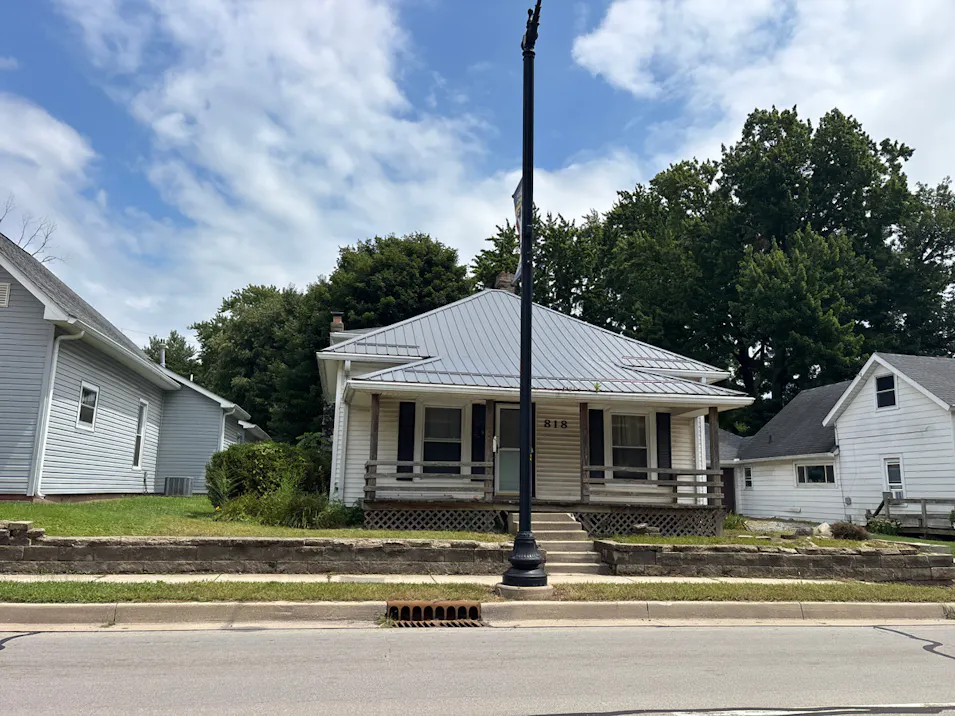 818 S Washington St Crawfordsville, IN 47933, Montgomery County