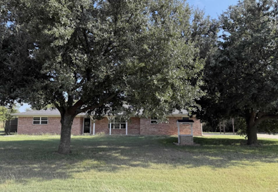 101 Pleasant Valley Ln Weatherford, TX 76087, Parker County