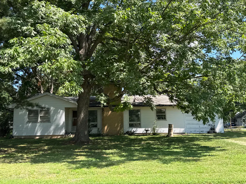 402 Hamilton Road Taylor Springs, IL 62089, Montgomery County