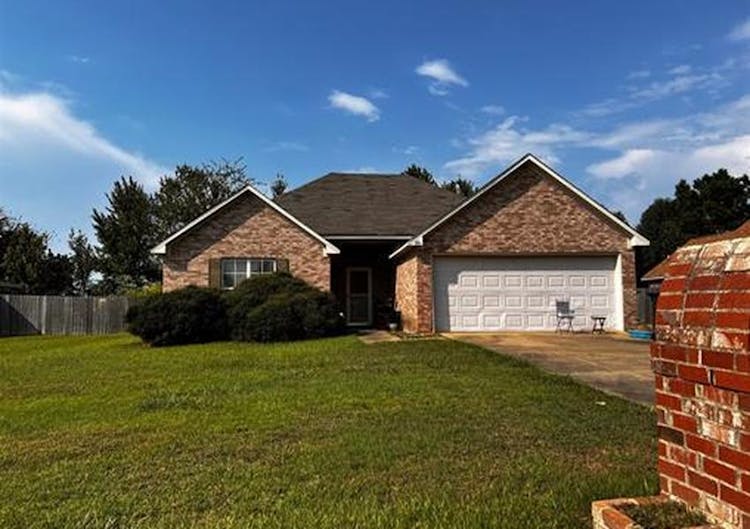 106 Jody Dr Canton, MS 39046, Madison County