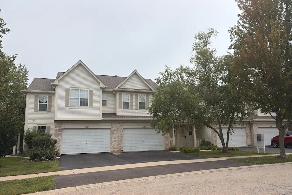 2069 Sunrise Cir Aurora, IL 60503, Will County