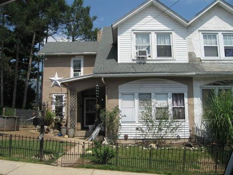 29 W 2nd St Boyertown, PA 19512, Berks County