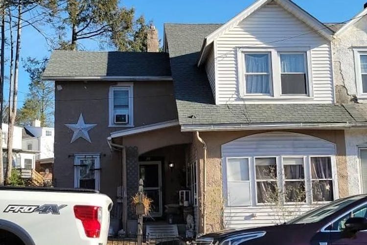 29 W. 2nd St Boyertown, PA 19512, Berks County