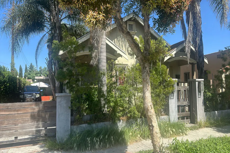6906, 6908 6910 Stafford Avenue Huntington Park, CA 90255, Los Angeles County
