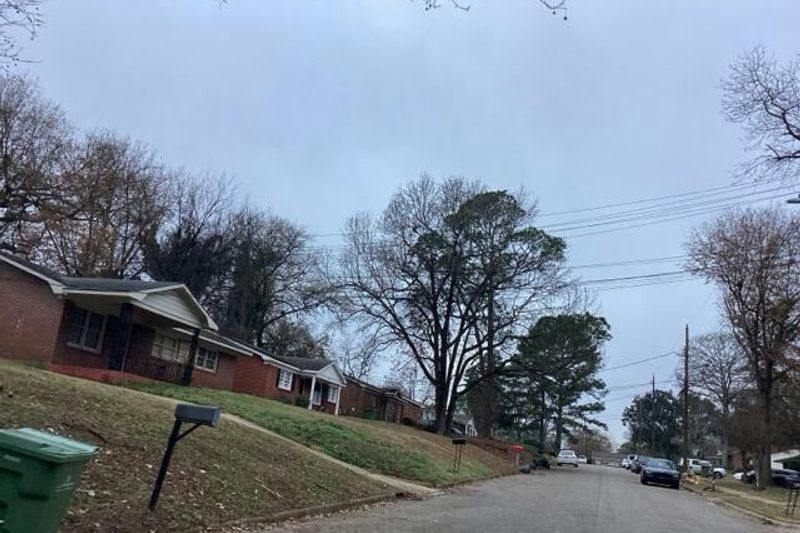 Bedford Ln, Montgomery, AL 36109