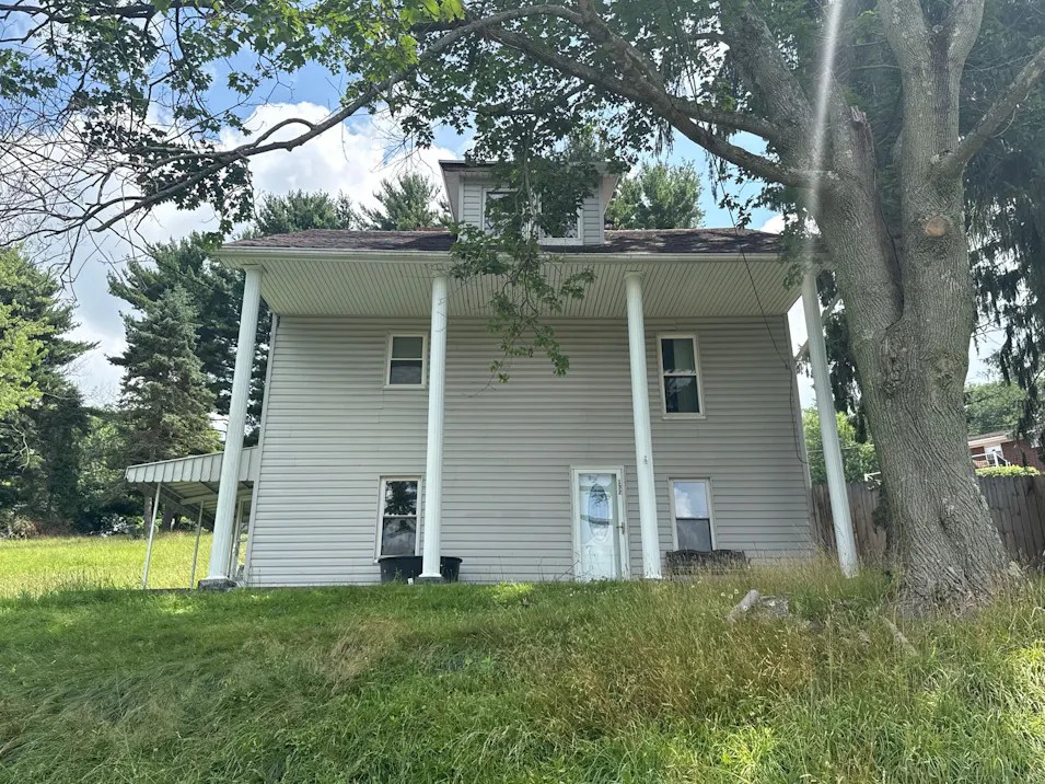 132 Country Club Rd Washington, PA 15301, Washington County