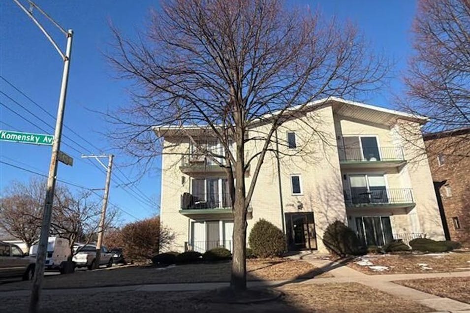 10418 S Komensky Ave Apartment 2n Oak Lawn, IL 60453, Cook County