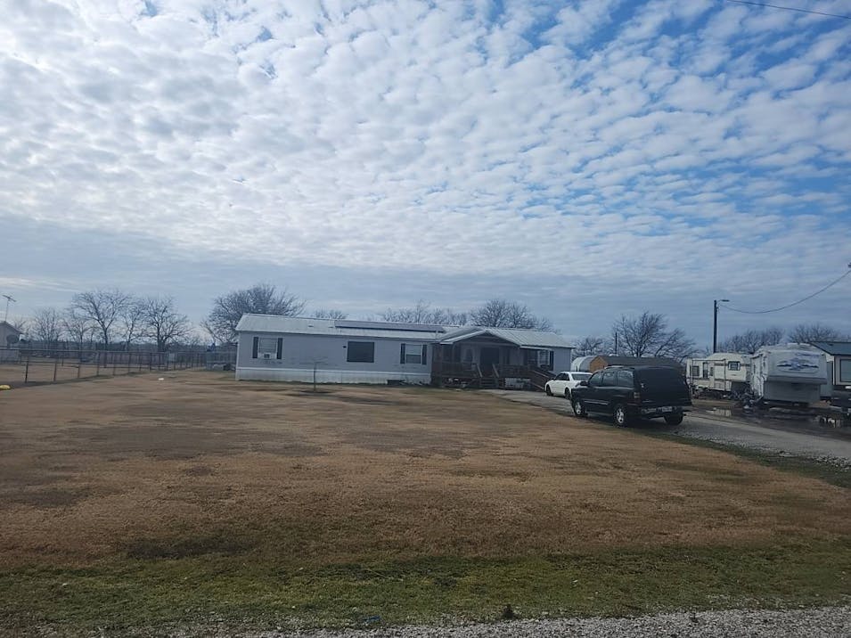 11823 Peppermint Lane Ponder, TX 76259, Denton County