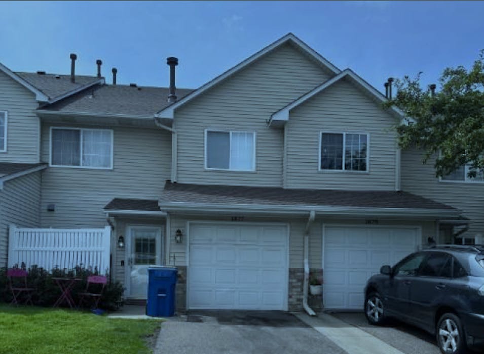 1877 Riverwood Dr 5 Burnsville, MN 55337, Dakota County