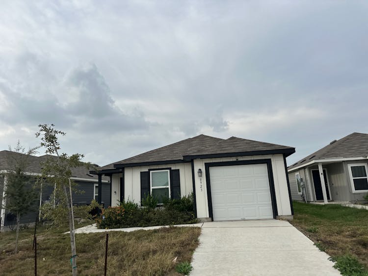 8923 Broad Wing Dr San Antonio, TX 78222, Bexar County