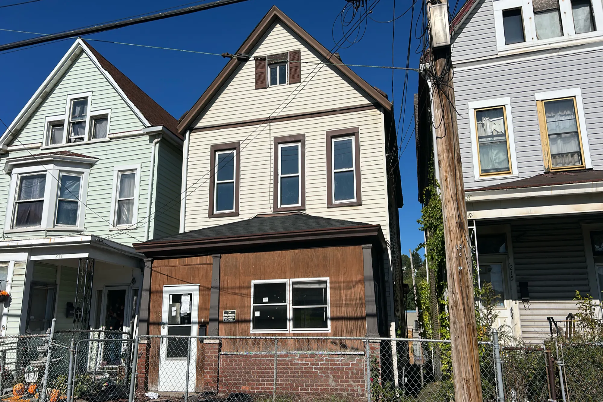 Comrie Ave, Braddock, PA 15104 #1