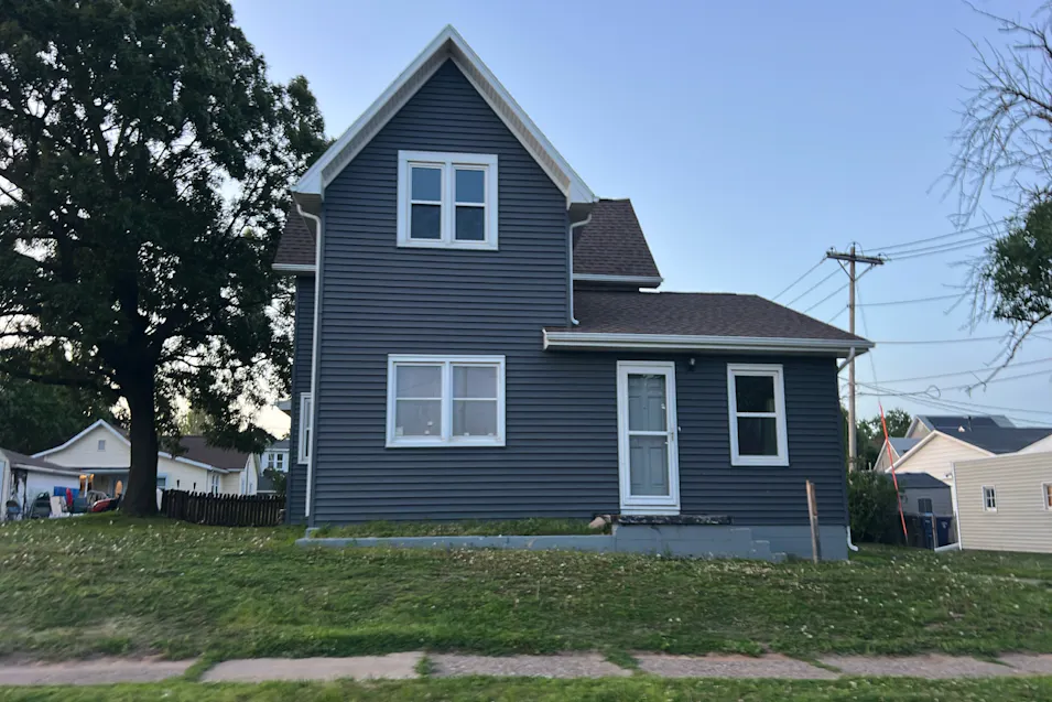 314 25th Ave N Clinton, IA 52732, Clinton County