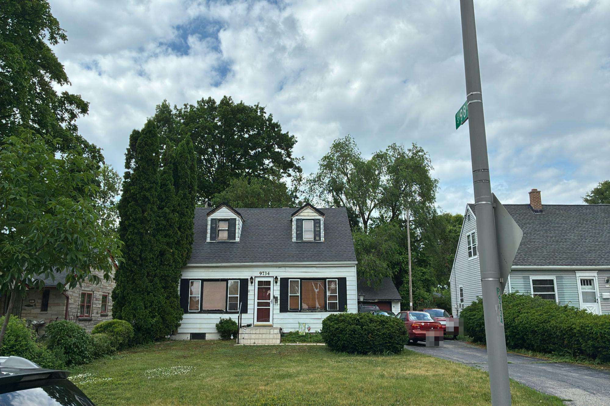 Cleveland Ave, Milwaukee, WI 53227