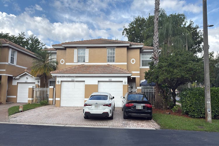 2837nw99 Terr Sunrise, FL 33322, Broward County