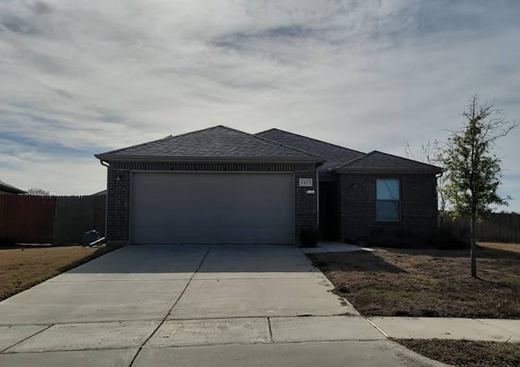 1433 Brindle Dr Greenville, TX 75402, Hunt County