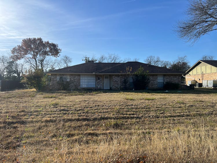 109 Southridge St Red Oak, TX 75154, Ellis County