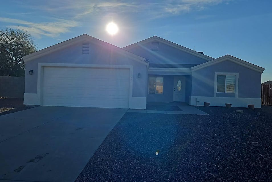 9321 W Hillcrest Pl Arizona City, AZ 85123, Pinal County