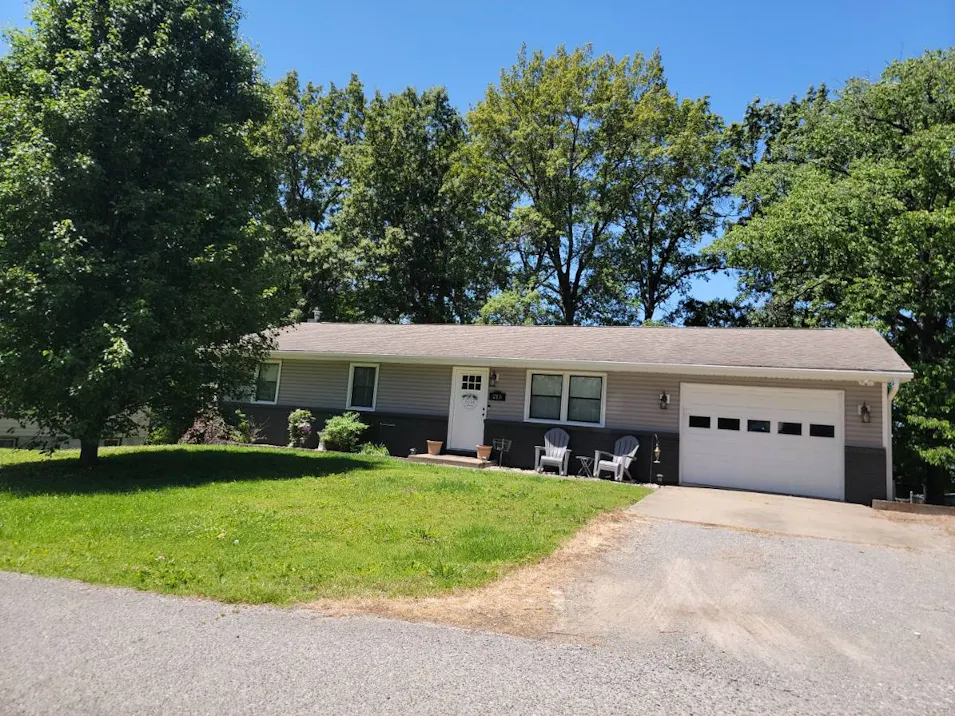 213 Greenbrier Dr Cape Girardeau, MO 63701, Cape Girardeau County