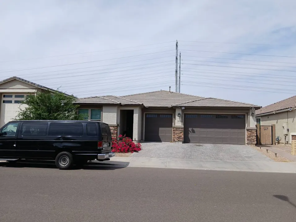 7624 W Raymond St Phoenix, AZ 85043, Maricopa County