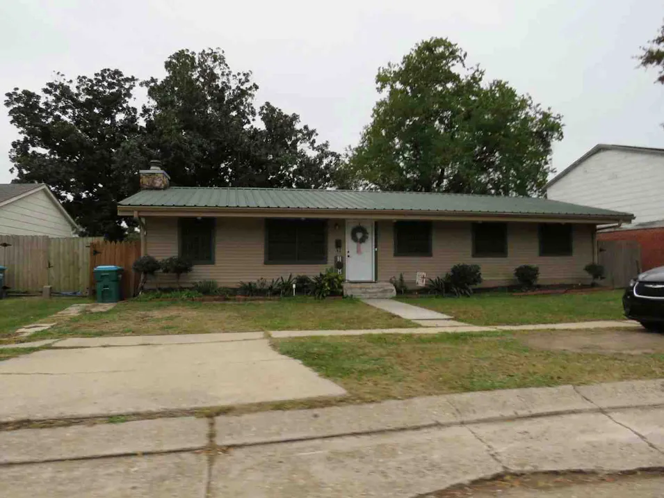 505 John Hopkins Dr Kenner, LA 70065, Jefferson County