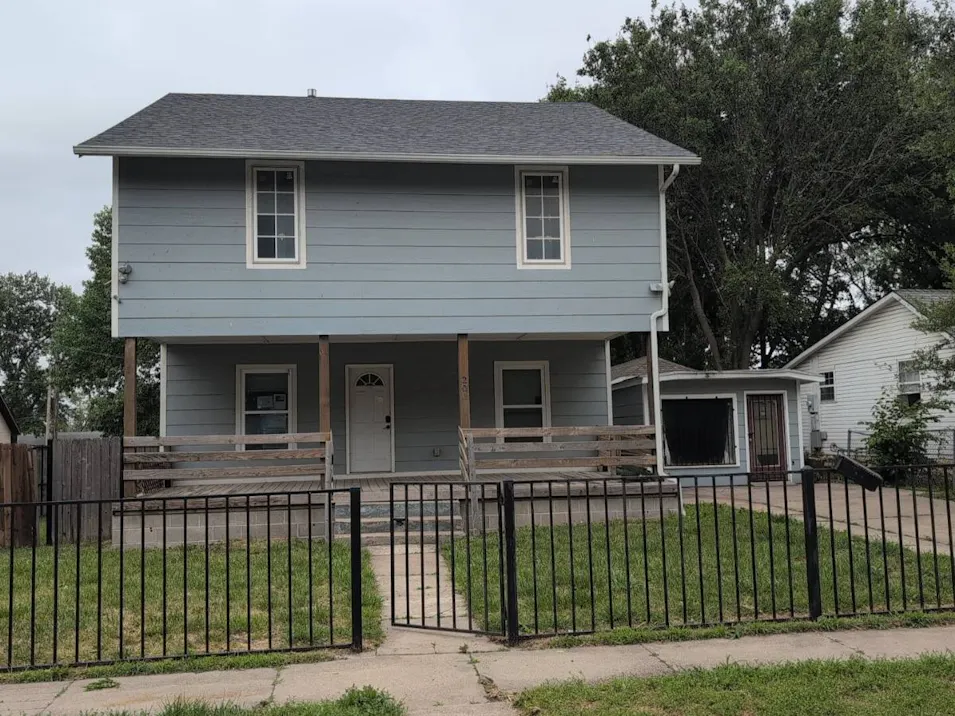 201 N Elm St Newton, KS 67114, Harvey County