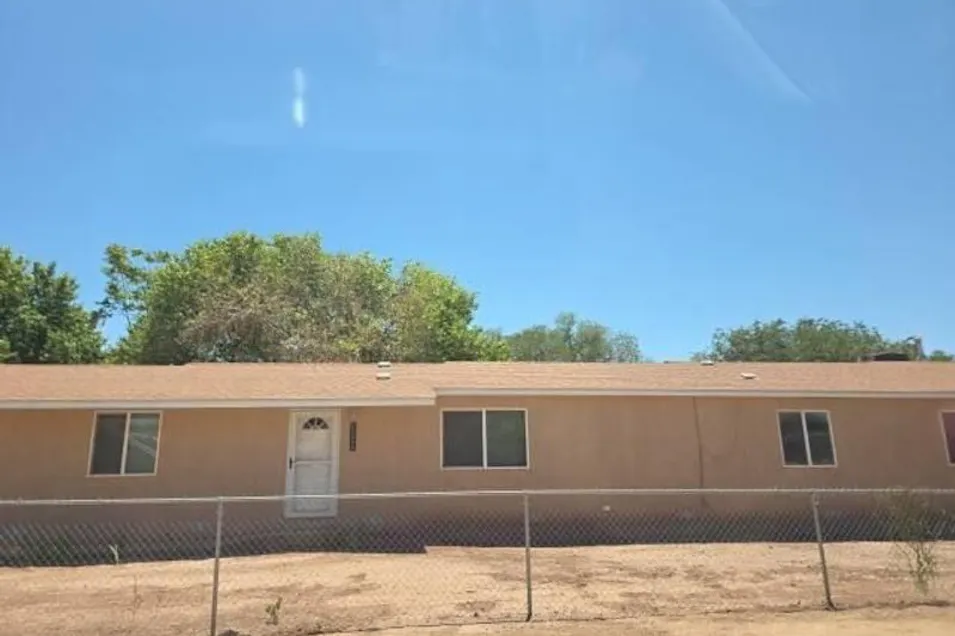 2224 Bartolo Ave SW Albuquerque, NM 87105, Bernalillo County