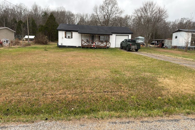 131 N G St Hillsboro, TN 37342, Coffee County