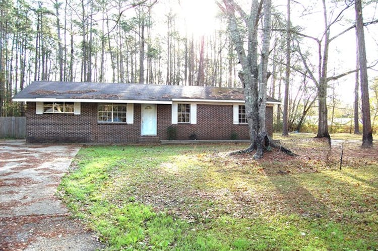 7420 Fish Hawk Rd Gautier, MS 39553, Jackson County