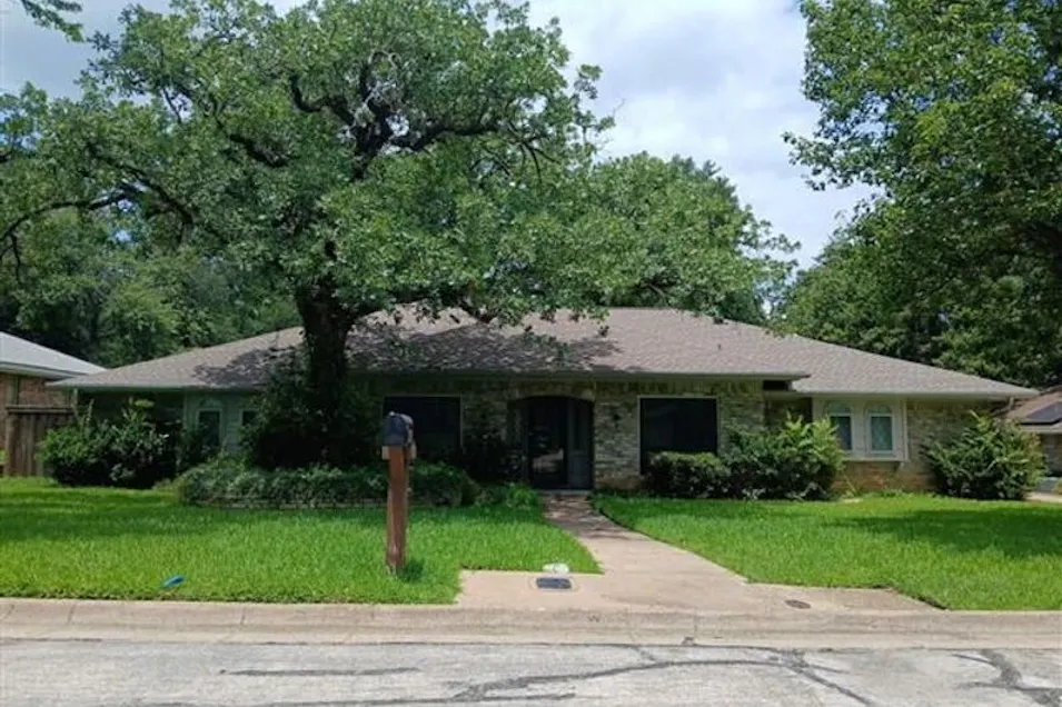 4609 Woodview Street Arlington, TX 76013, Tarrant County