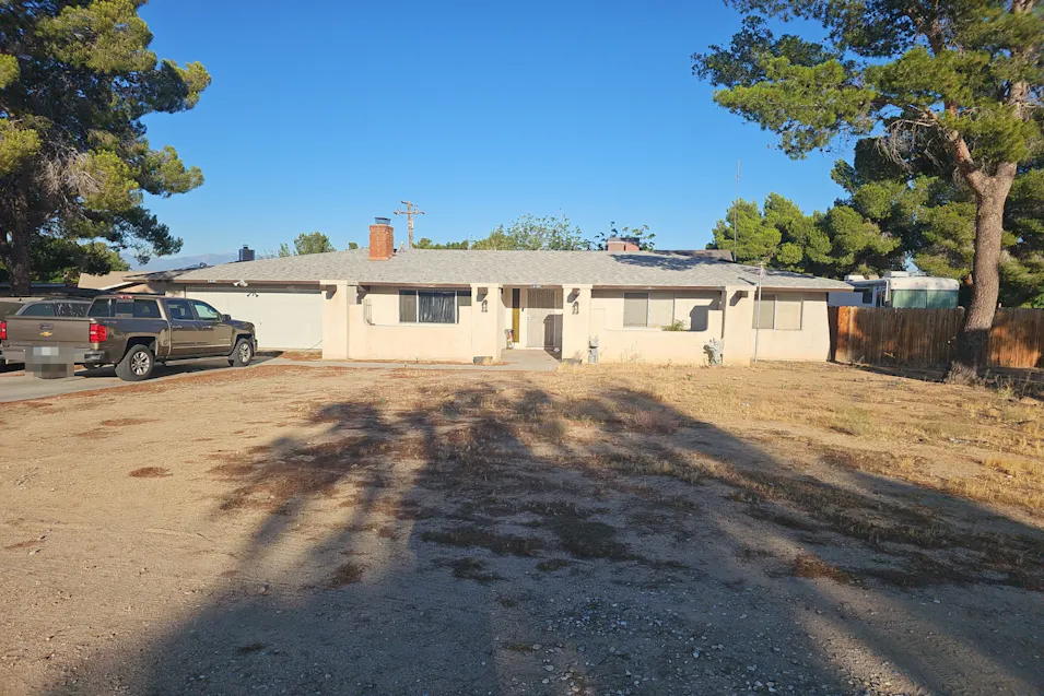 14180 Tehachapi Road Apple Valley, CA 92307, San Bernardino County