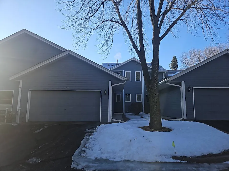 2704 River Woods Ln Burnsville, MN 55337, Dakota County