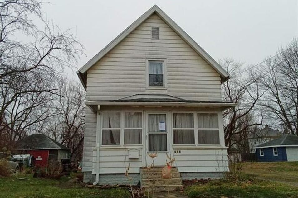 658 Chester St Jackson, MI 49203, Jackson County
