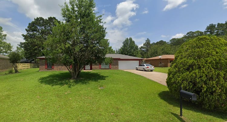 1946 Oakwood Pl Jackson, MS 39213, Hinds County