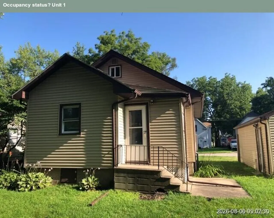 513 W Wellington St Waterloo, IA 50701, Black Hawk County