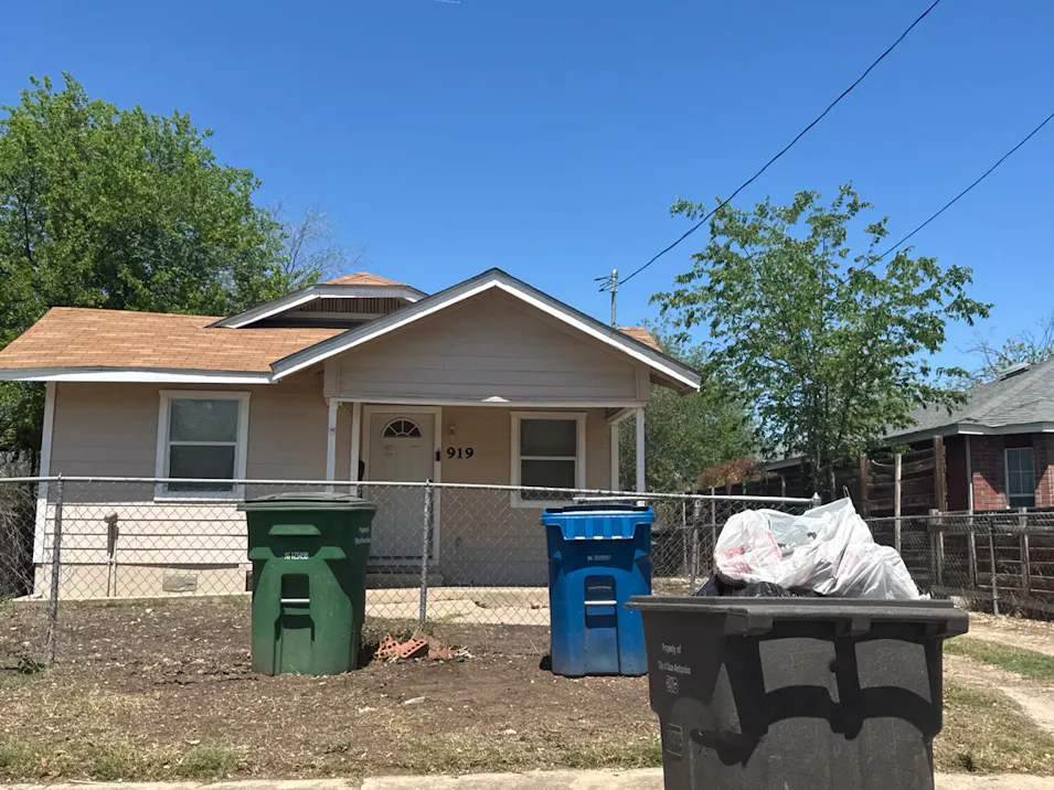 919 Lombrano St San Antonio, TX 78207, Bexar County