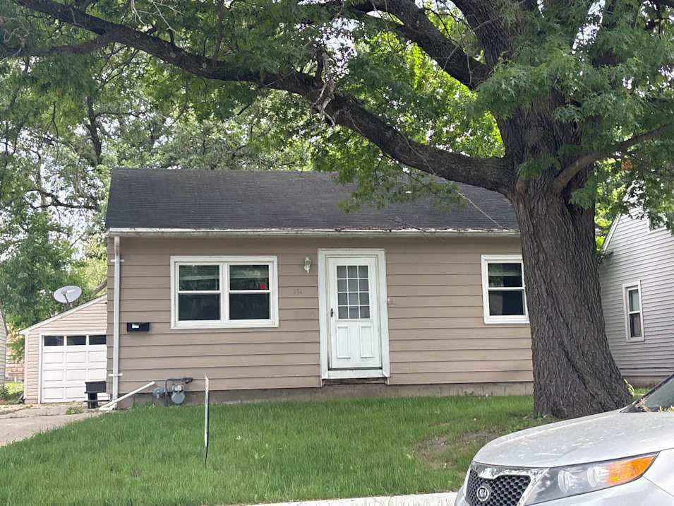 954 15th St NE Mason City, IA 50401, Cerro Gordo County