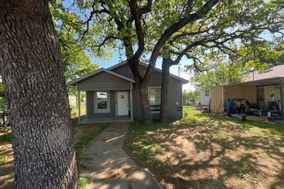 606 Fannin St Nocona, TX 76255, Montague County