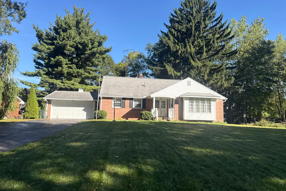 1211 49th St NW Canton, OH 44709, Stark County