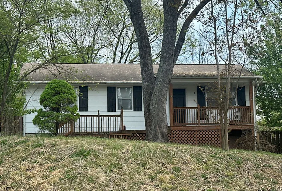 1946 Clove Ln Knoxville, TN 37921, Knox County