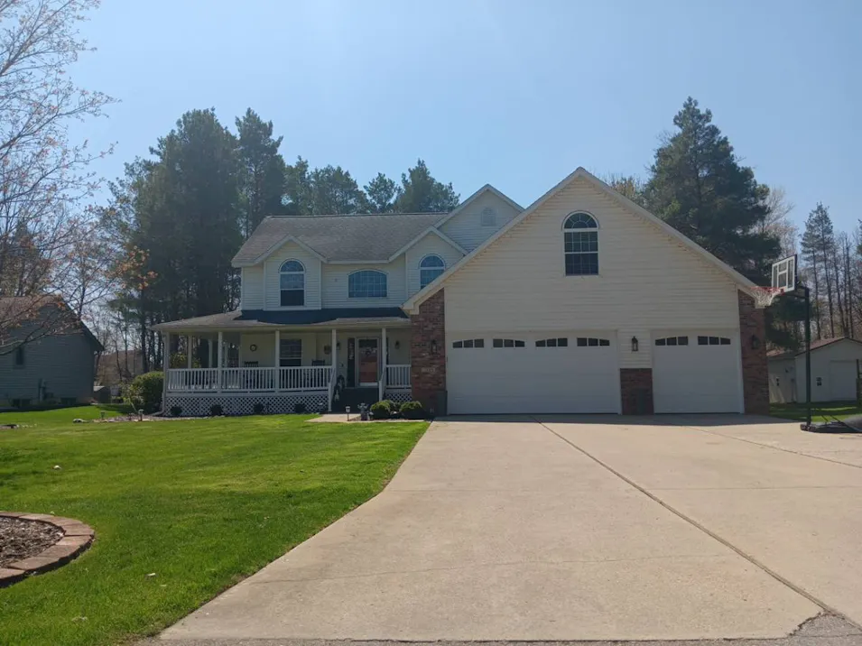 7449 Windwood Beach Dr Linden, MI 48451, Genesee County