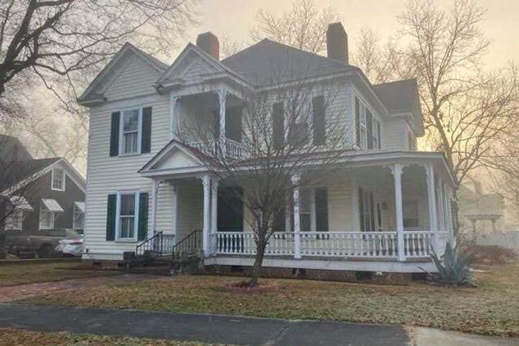 123 York St Chester, SC 29706, Chester County