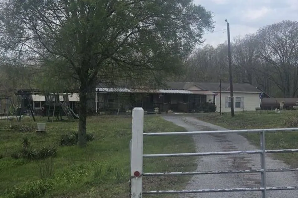 1227 Highway 309 North Byhalia, MS 38611, Marshall County