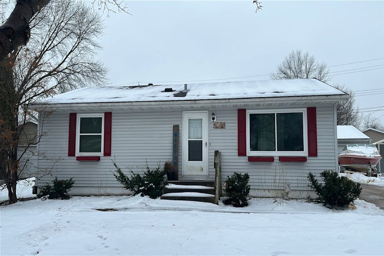 2038 44th St NW Rochester, MN 55901, Olmsted County