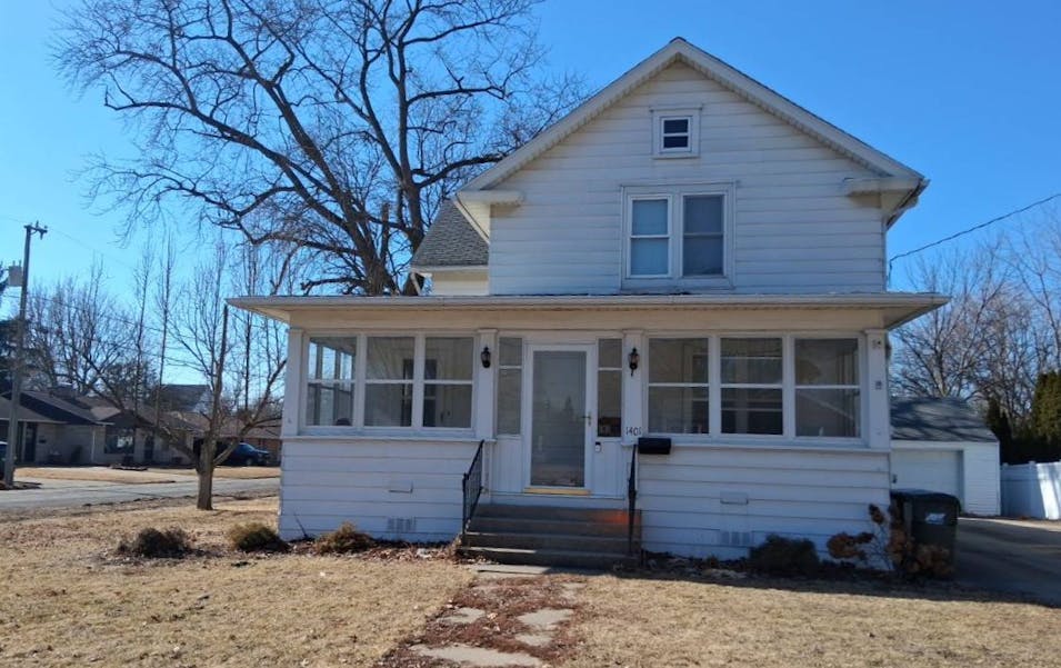 1401 6th Ave Sterling, IL 61081, Whiteside County