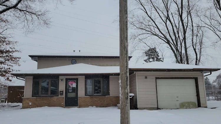 8 Wayne Ct Park Forest, IL 60466, Cook County