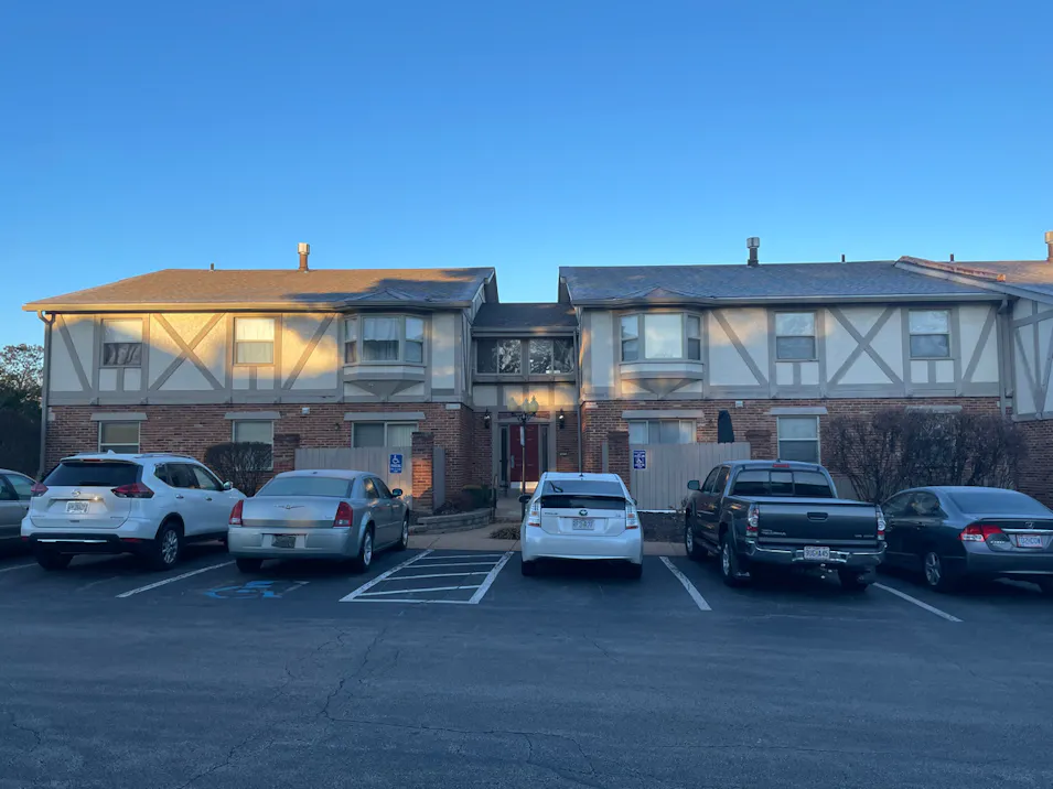 1411 Willow Brook Cove Apt 10 Saint Louis, MO 63146, St. Louis County