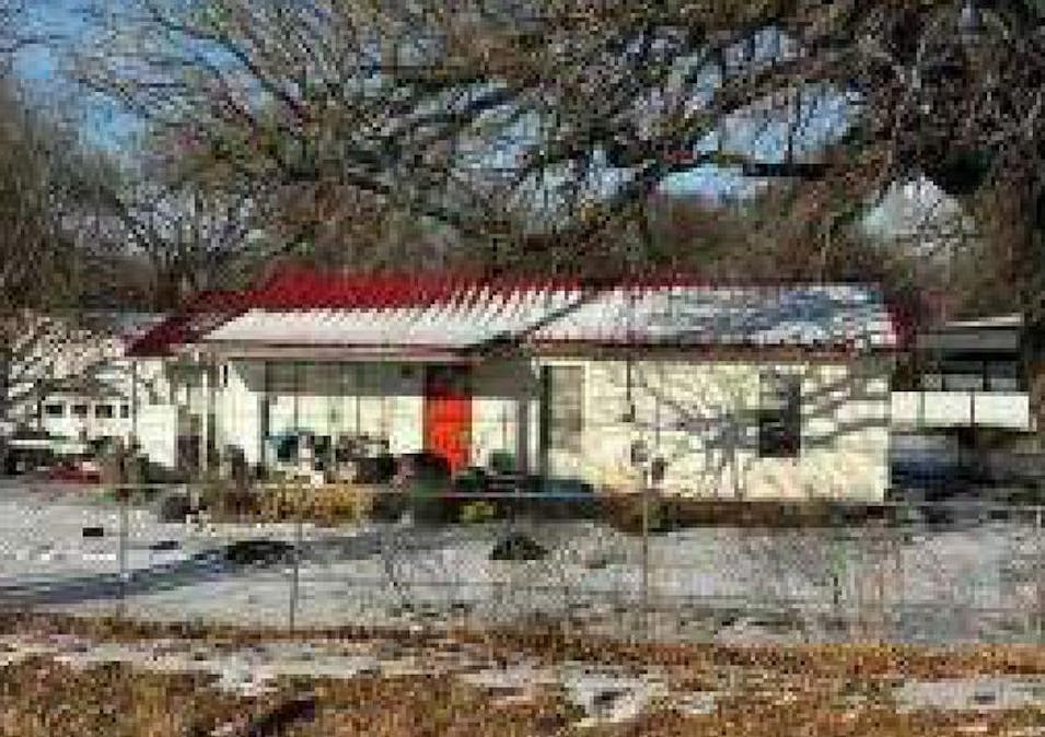 1319 E Highway 199 Springtown, TX 76082, Parker County