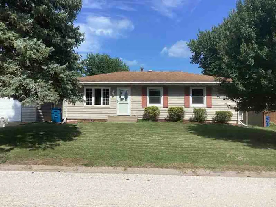 908 18th St Rapids City, IL 61278, Rock Island County